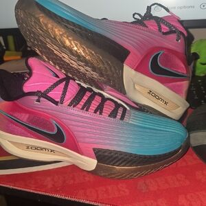 Nike  Pink and Teal Gradient ZoomX Running Shoes With Hidden Lace Inp Mn Or Wmn